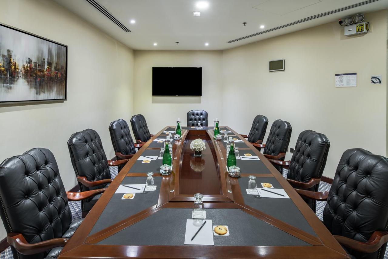 Radisson Blu Hotel, Dhahran Al-Chubar Zewnętrze zdjęcie
